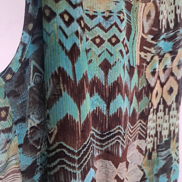 Zac and Rachel Beaded Patterned Top Size Small - Picture 8 of 9